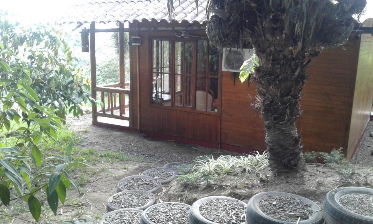 Estancia La Colina Santo Domingo de los Colorados Exterior foto